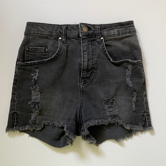 Zara Pants - Zara high waisted shorts